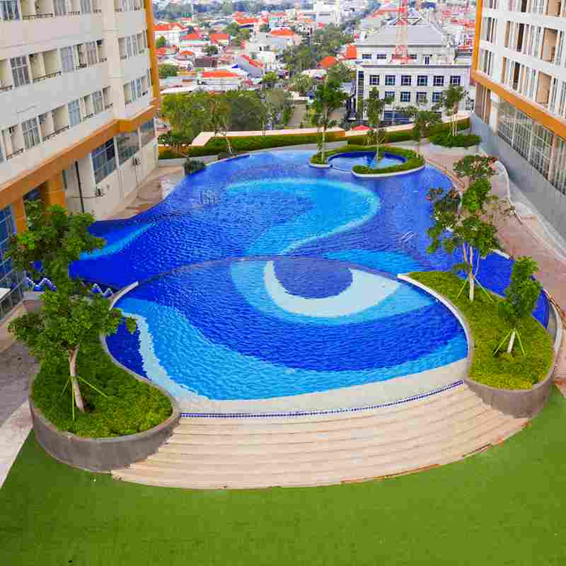Infinity Pool